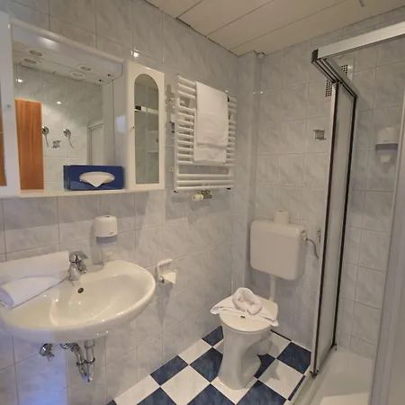 236 Woerthersee - Adults Only Отель Крумпендорф