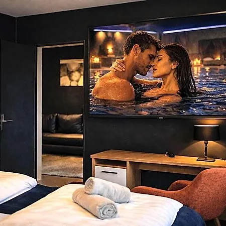 Hotel 236 Woerthersee - Self Check-in & Adults Only 3*